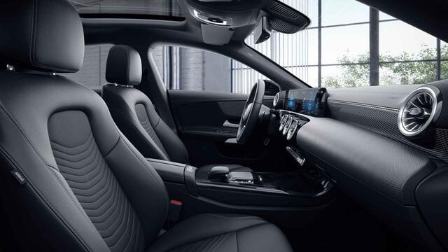 Mercedes-Benz CLA-KLASSE Shooting Brake 180 Luxury | Panoramadak | Distronic | Getint glas | Stoelverwarming |