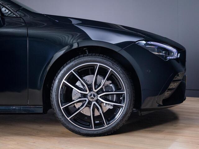 Mercedes-Benz CLA-KLASSE Shooting Brake 250 e Business Solution AMG Panorama dak