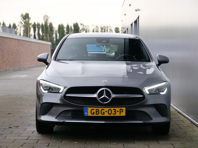 Mercedes-Benz CLA-KLASSE Shooting Brake 250 e Luxury Line 218 Pk Automaat Navi / Camera / Apple Carplay / DAB