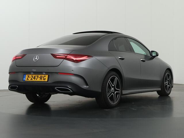 Mercedes-Benz CLA-KLASSE 180 AMG Line | Panorama Schuifdak | Night | Magno matte lak | Dodehoek assistent | Augmented Reality navigatie | Stoelverwarming | Multibeam |