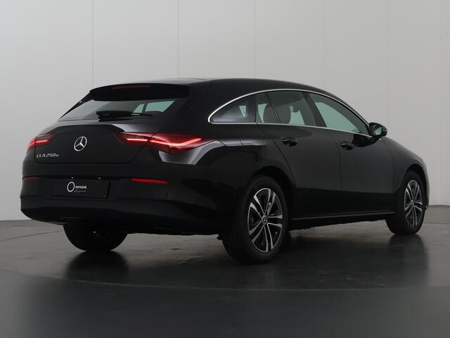 Mercedes-Benz CLA-KLASSE Shooting Brake 250e Star Edition | Navigatie | Parkeerassistent PARKTRONIC | EASY PACK achterklep | USB pakket plus | Stoelverwarming