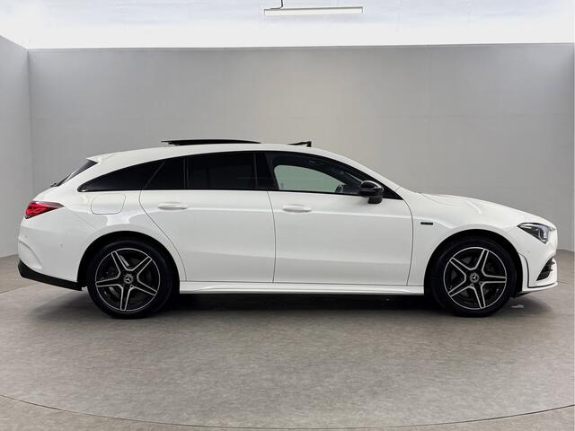 Mercedes-Benz CLA-KLASSE Shooting brake 250 e AMG Night | Pano | Sfeerverl. | Burmester | Virtual | Camera | Trekh. | Carplay | Adaptive Cruise