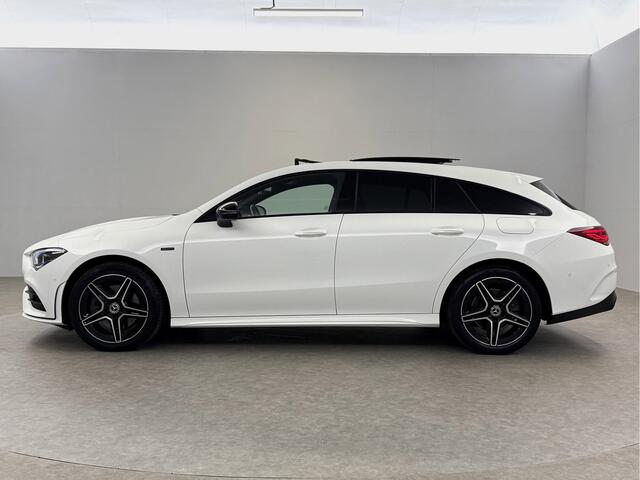 Mercedes-Benz CLA-KLASSE Shooting brake 250 e AMG Night | Pano | Sfeerverl. | Burmester | Virtual | Camera | Trekh. | Carplay | Adaptive Cruise