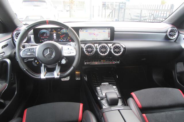 Mercedes-Benz CLA-KLASSE AMG 35 4MATIC, Distronic Plus, Panoramadak