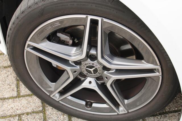 Mercedes-Benz CLA-KLASSE Shooting Brake 180 AUT7 AMG PANORAMADAK MEMORY CARPLAY SFEER TREKHAAK