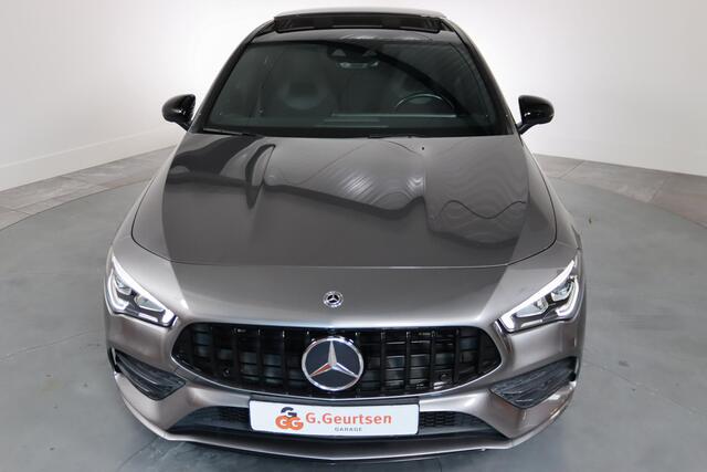 Mercedes-Benz CLA-KLASSE 220 4MATIC Premium Plus, AMG, Panoramadak, Burmester, Sfeerverlichting, Alcantara,