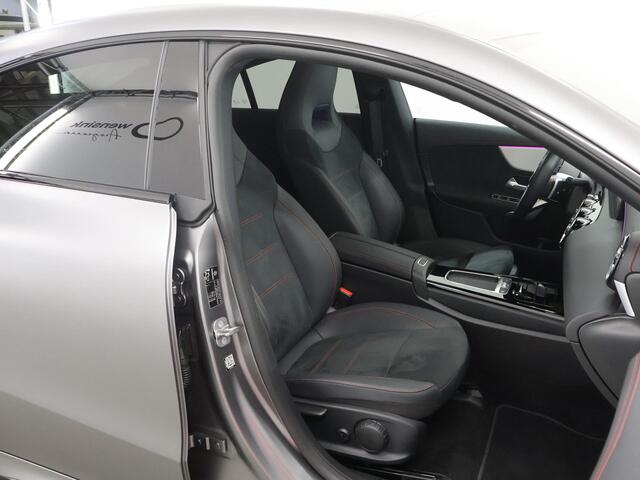 Mercedes-Benz CLA-KLASSE 250 e AMG Line | Night | Panoramadak | Multibeam | Stoelverwarming | Sfeerverlichting |