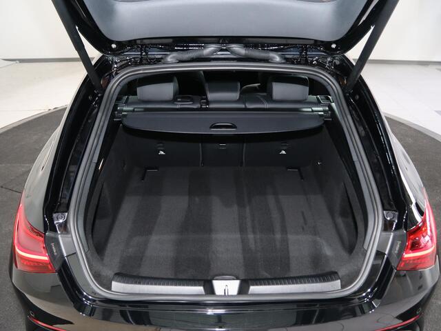 Mercedes-Benz CLA-KLASSE Shooting Brake 180 Star Edition LIMITED | Stoelverwarming | Achteruitrijcamera | LED koplampen | MBUX |