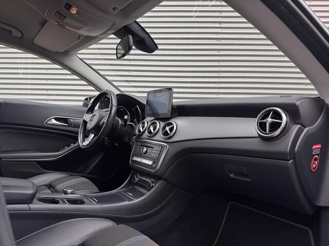Mercedes-Benz CLA-KLASSE 180 Business Solution AMG | Automaat | Stoelverwarming | Navigatie |