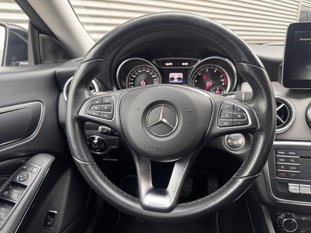Mercedes-Benz CLA-KLASSE 180 Business Solution AMG | Automaat | Stoelverwarming | Navigatie |