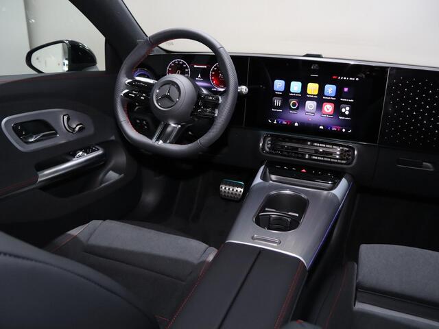 Mercedes-Benz CLA-KLASSE 250+ Launch Edition 85 kWh | Night | Panoramadak | Stoelverwarming | DISTRONIC | Achteruitrijcamera | Dodehoekassistent |