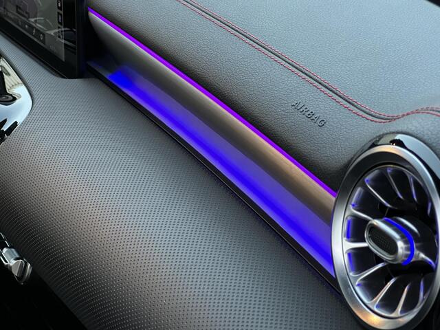 Mercedes-Benz CLA-KLASSE 200 Business Solution AMG | Pano-Dak/Sfeer/Memory/Keyless/Camera