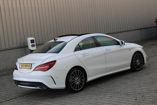 Mercedes-Benz CLA-KLASSE 180 AMG Pano | Distronic | Memory | Camera | Carplay | White Art Edition | 1e Eigenaar | Dealer Onderhouden