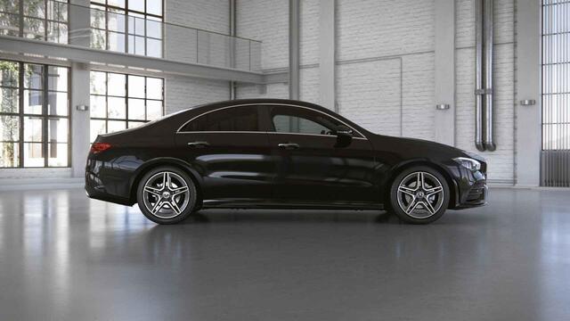 Mercedes-Benz CLA-KLASSE 180 Premium Plus | AMG | Panoramadak | Memory | Multibeam | Stoelverwarming | Sfeerverlichting | Widescreen |