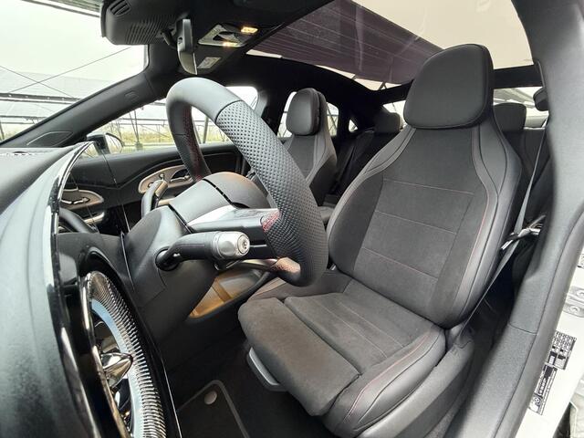 Mercedes-Benz CLA-KLASSE 250+ Launch Edition 85 kWh | Night | Panoramadak | Trekhaak | Stoelverwarming | DISTRONIC | Achteruitrijcamera | Dodehoekassistent |