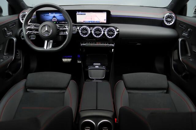 Mercedes-Benz CLA-KLASSE Shooting Brake 250 e AMG Line | Facelift | Panoramadak | Distronic+ | Memory | Trekhaak | Advanced Sound System | Keyless Go | Verwarmd Stuurwiel | Augmented Reality |