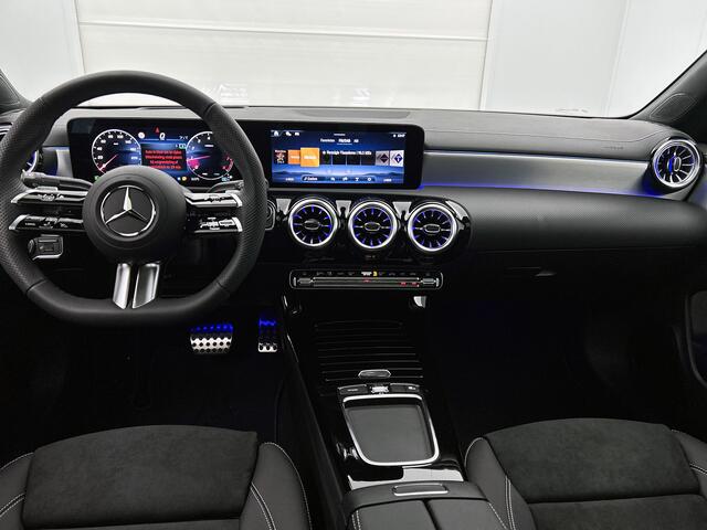 Mercedes-Benz CLA-KLASSE 180 Business Solution AMG | AMG Line Plus pakket | 360° camera | Head-up Display | Augmented Reality navigatie | Memorypakket | Panoramaschuifdak | 19 inch AMG velgen | Sierdelen aluminium |