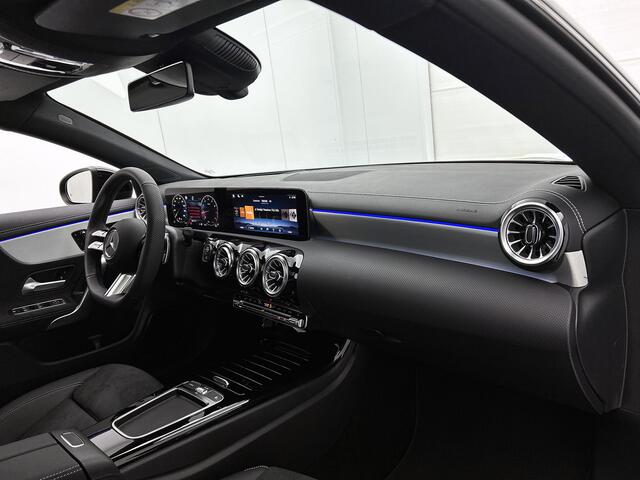 Mercedes-Benz CLA-KLASSE 180 Business Solution AMG | AMG Line Plus pakket | 360° camera | Head-up Display | Augmented Reality navigatie | Memorypakket | Panoramaschuifdak | 19 inch AMG velgen | Sierdelen aluminium |