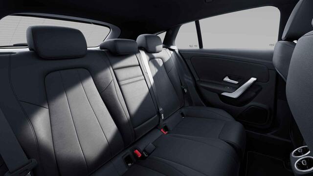 Mercedes-Benz CLA-KLASSE Shooting Brake 180 Star Edition Luxury Line | Multibeam | Keyless | Achteruitrijcamera | Stoelverwarming |