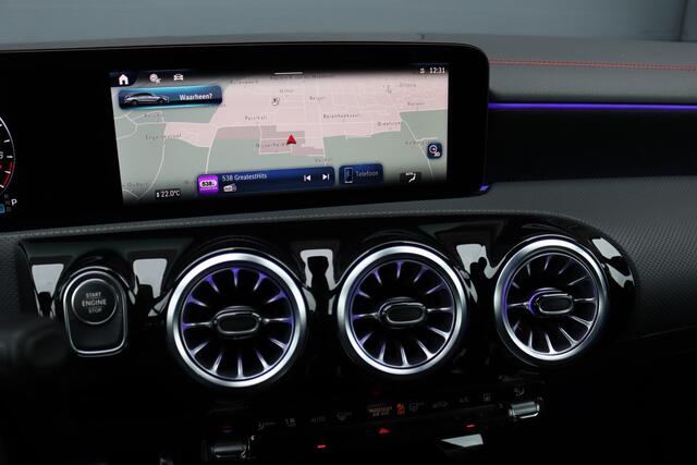 Mercedes-Benz CLA-KLASSE Shooting Brake 250 e AMG Line | Facelift | Distronic | Surround Camera | Verwarmd Stuurwiel | Keyless Go | Sfeerverlichting | Apple Carplay/Android Auto | Multibeam LED |