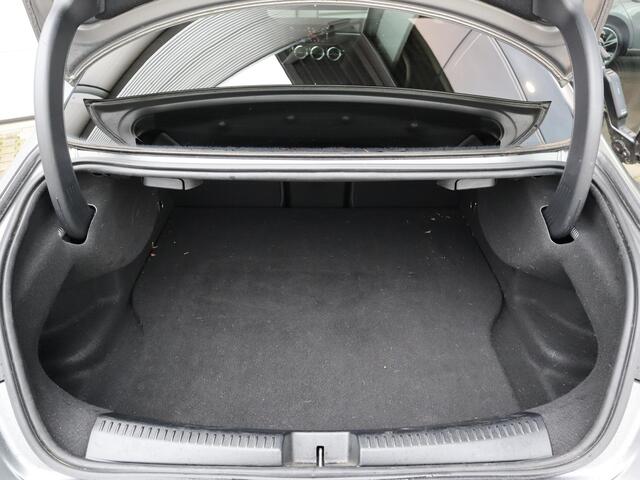 Mercedes-Benz CLA-KLASSE 250 e Business Solution AMG Limited