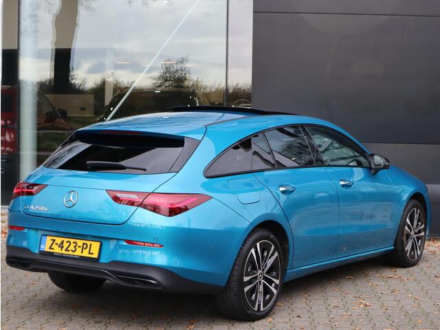 Mercedes-Benz CLA-KLASSE Shooting Brake 250 e Star Edition Luxury Line | Panoramadak | Trekhaak | Rijassistentie | Memory Seats | 360 Camera