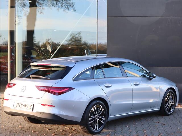 Mercedes-Benz CLA-KLASSE Shooting Brake 180 Star Edition