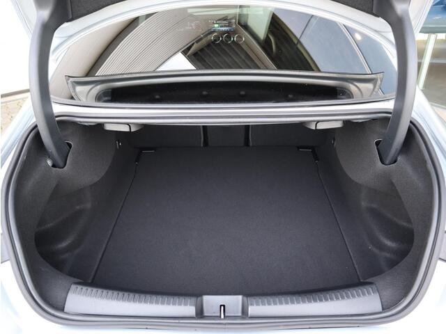 Mercedes-Benz CLA-KLASSE 180 Star Edition Luxury Line