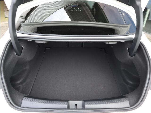 Mercedes-Benz CLA-KLASSE 180 Business Solution AMG