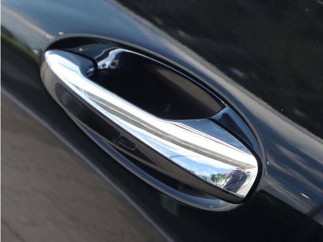 Mercedes-Benz CLA-KLASSE Shooting Brake 180 Star Edition Luxury Line