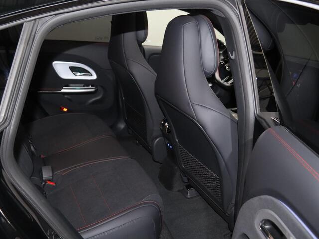 Mercedes-Benz CLA-KLASSE 250+ Launch Edition 85 kWh | Night | Panoramadak | Stoelverwarming | DISTRONIC | Achteruitrijcamera | Dodehoekassiste