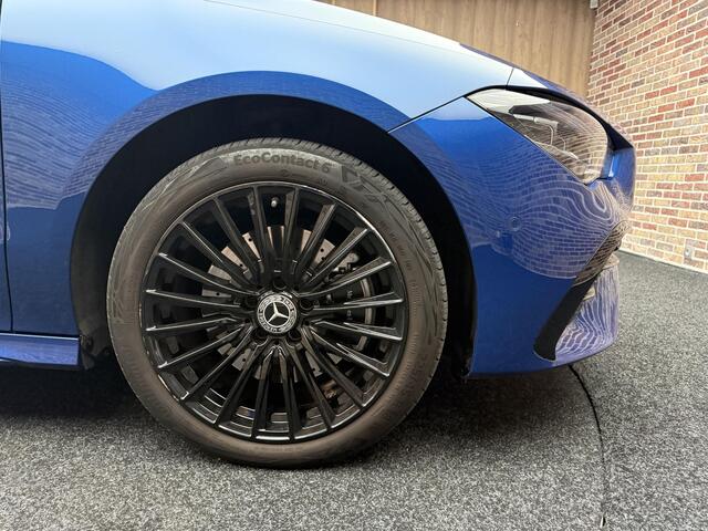 Mercedes-Benz CLA-KLASSE 250 e Star Edition AMG Line Panorma | Memorei stoelen | Rode interieur details