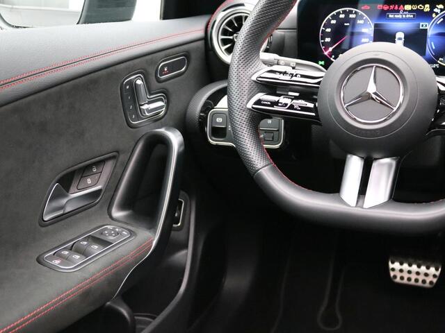 Mercedes-Benz CLA-KLASSE Shooting Brake 250 e Star Edition AMG Line Plus AMG Line | Night Pakket |Panorama Schuif-Kanteldak | Memory Stoelen | Head-up display | Parkeerpakket met 360°-camera. Inclusief 24 maanden Mercedes-Benz Certified garantie voor Europa.