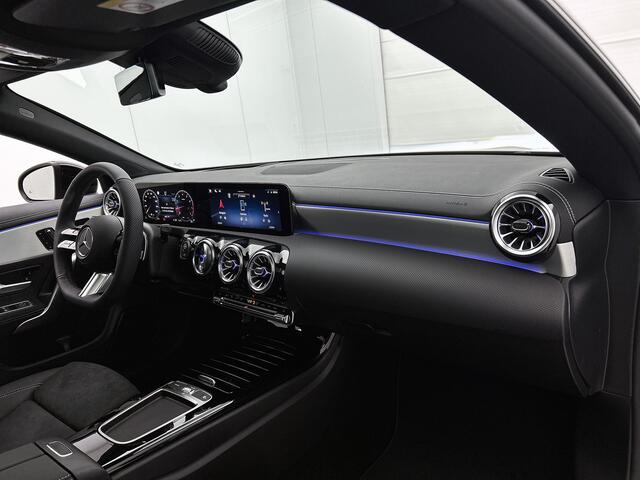 Mercedes-Benz CLA-KLASSE Shooting Brake 180 Business Solution AMG | AMG Line Plus pakket | Head-up Display | Panoramaschuifdak | Augmented Reality navigatie | Memorypakket | Multibeam LED | 19 inch AMG velgen | 360°-camera |