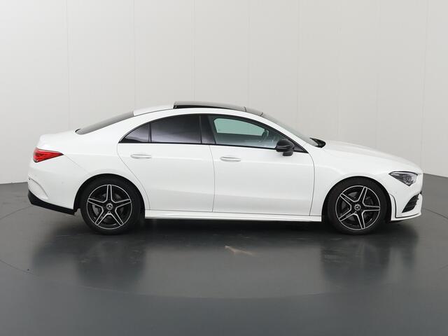 Mercedes-Benz CLA-KLASSE 200 Business Solution AMG | Night | Panoramadak | Memory | Keyless | Multibeam | Stoelverwarming | Sfeerverlichting |