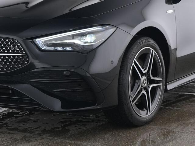 Mercedes-Benz CLA-KLASSE 250 e AMG Plug-In Hybride AMG Line | Night Pakket | Dodehoek Assist | Keyless-Go | Ledkoplampen | Achteruitrijcamera. Inclusief 24 maanden MB Certified garantie voor Europa.
