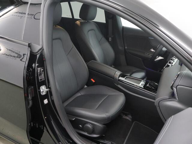 Mercedes-Benz CLA-KLASSE Shooting Brake 250 e Star Edition Luxury Line | Achteruitrijcamera | Multibeam | Stoelverwarming | Widescreen |