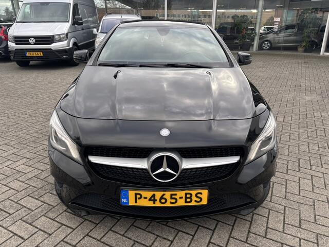 Mercedes-Benz CLA-KLASSE Shooting Brake 200 OrangeArt Edition Camera Panorama Bluetooth