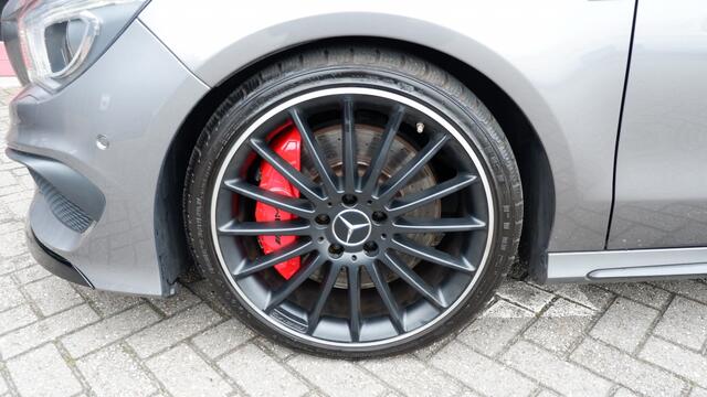 Mercedes-Benz CLA-KLASSE AMG 45 4M. Pano/Camera/Harman Kar./19"/Keyless/Carbon/Perf.pakke