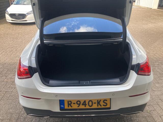 Mercedes-Benz CLA-KLASSE 180 Bus. Sol. AMG AUTOMAAT