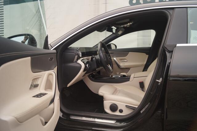 Mercedes-Benz CLA-KLASSE Shooting Brake 180 Automaat Business Solution Pro Plus