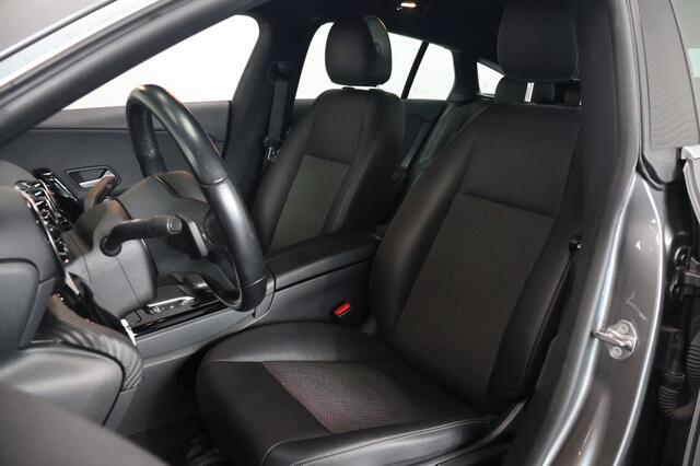 Mercedes-Benz CLA-KLASSE Shooting Brake 180 Business Solution | MBUX | Camera | LED | Navigatie