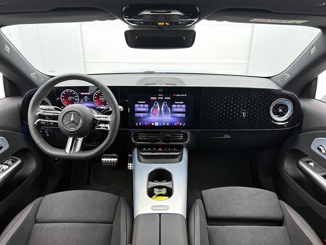 Mercedes-Benz CLA-KLASSE 250+ Launch Edition 85 kWh | Multibeam LED | Panoramadak | Warmtepomp | Memorypakket voorstoelen | Adaptieve Cruisecontrol | Nightpakket | 19 inch AMG velgen | Antidiefstal pakket URBAN GUARD |
