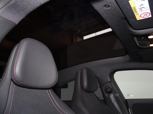 Mercedes-Benz CLA-KLASSE 250+ Launch Edition 85 kWh | Trekhaak | Night | Panoramadak | DISTRONIC | Achteruitrijcamera | Dodehoekassistent |