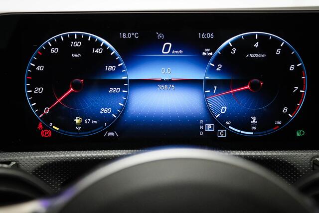 Mercedes-Benz CLA-KLASSE Shooting Brake 180 AMG Line | PANORAMADAK | MATRIX LED | DAB | CAMERA | 18"