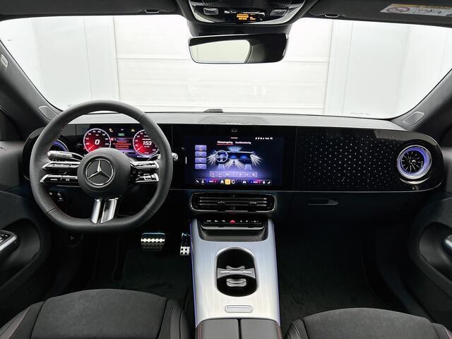 Mercedes-Benz CLA-KLASSE 250+ Launch Edition 85 kWh | Trekhaak | Warmtepomp | Panoramadak | Antidiefstal pakket URBAN GUARD | Nightpakket | Memorypakket | Adaptieve cruisecontrol | Sierdelen aluminium |