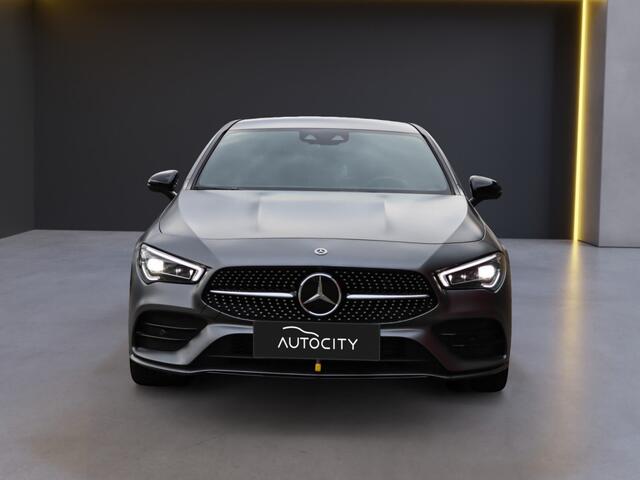 Mercedes-Benz CLA-KLASSE Shooting Brake 200 AMG Line Multibeam l Night pakket l Leder l Trekhaak l Leder