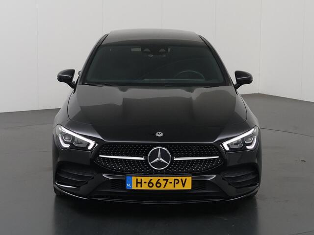 Mercedes-Benz CLA-KLASSE 180 Business Solution AMG | Night | Panoramadak | Widescreen | Parkeercamera |