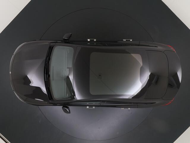 Mercedes-Benz CLA-KLASSE 250+ Launch Edition 85 kWh Accu | Trekhaak Wegklapbaar | Memorystoelen | Warmtepomp | Multibeam Led | Stoelverwarming Voorin | Distronic Cruise Control | Achteruitrijcamera | Nightpakket | Dodehoekassistent