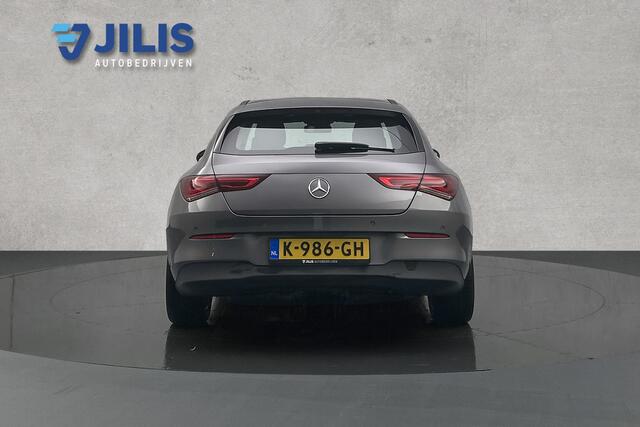 Mercedes-Benz CLA-KLASSE Shooting Brake 180 Advantage | Half leder | Stoelverwarming | Camera | Apple Carplay